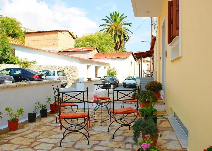 Πανσιόν Xenonas Chrisso Δελφοί